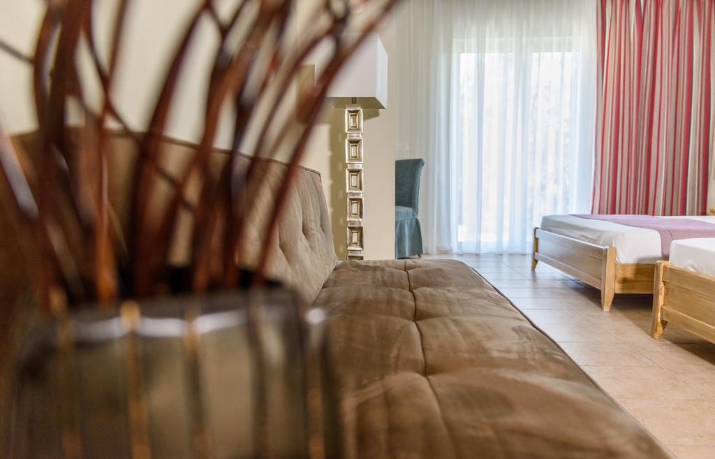 Alkion Hotel Kryopigí Eksteriør bilde